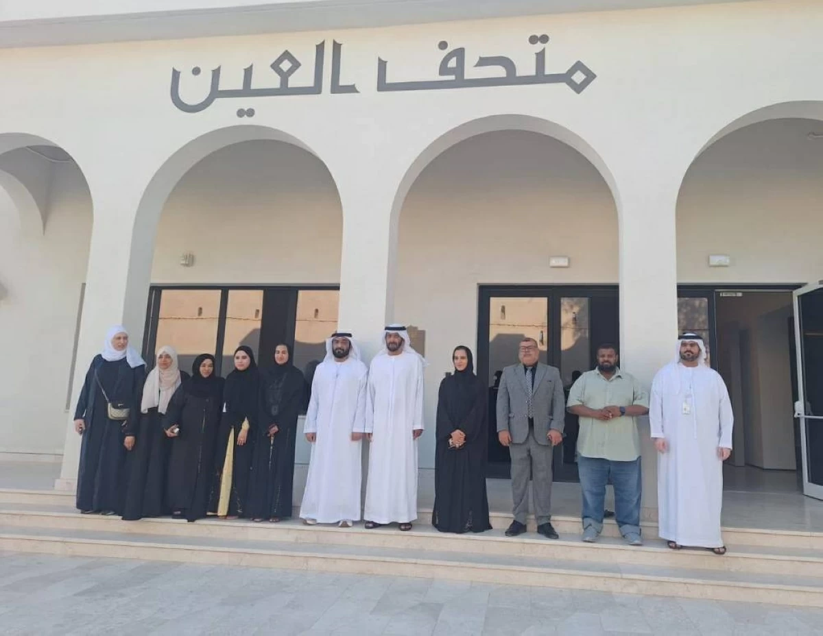جولة سياحية لمرضى «الإمارات للسرطان» في متحف العين