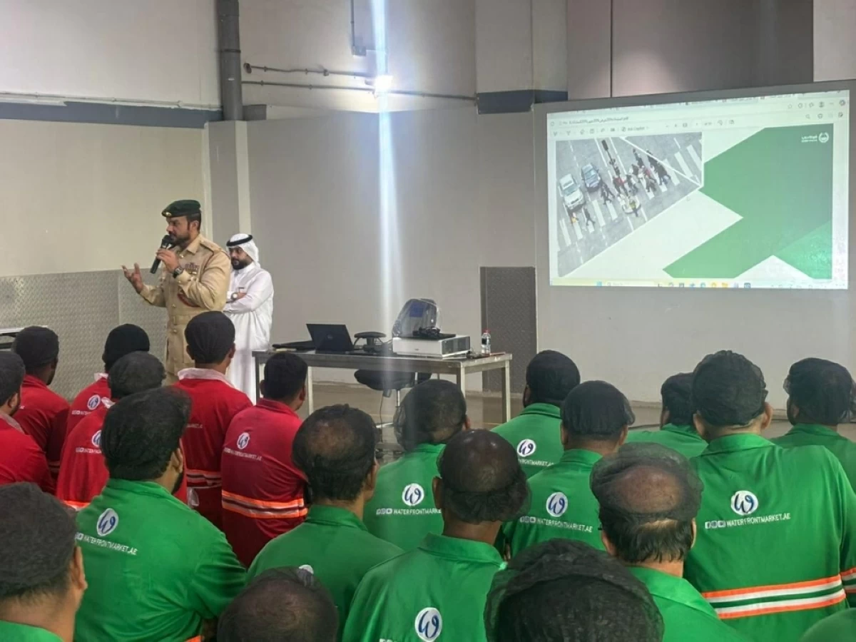 شرطة دبي: العبور العشوائي يتحول إلى حوادث مأساوية