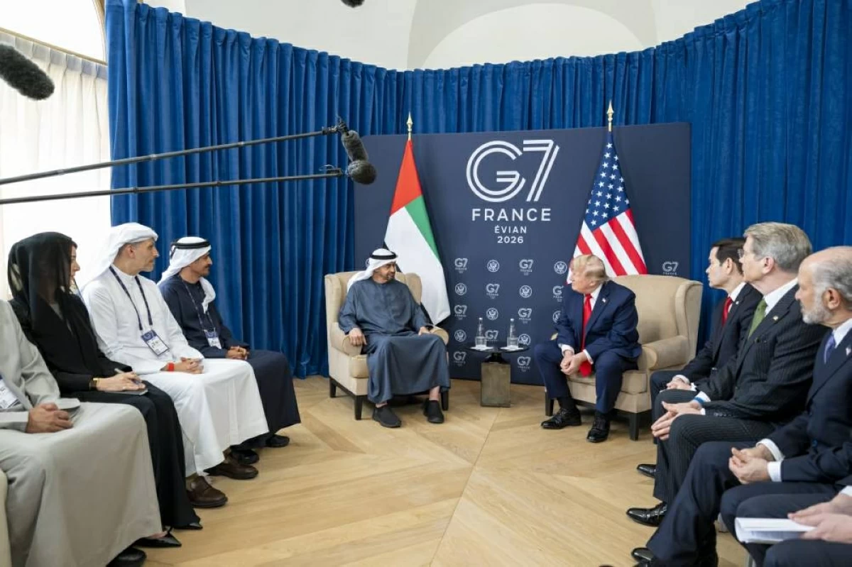 محمد بن زايد وترامب يبحثان العلاقات الاستراتيجية والتطورات في المنطقة