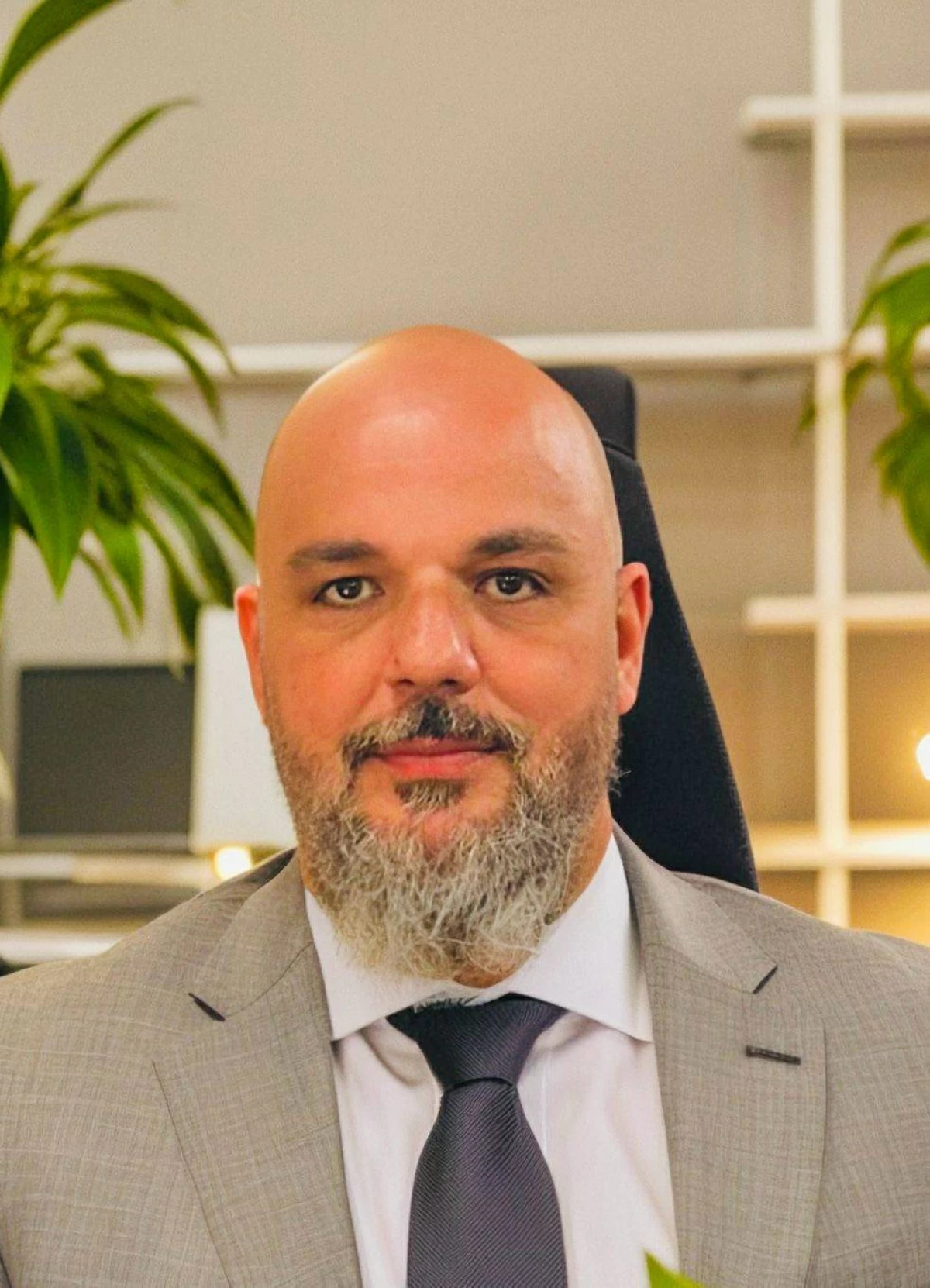 السائد حتحات