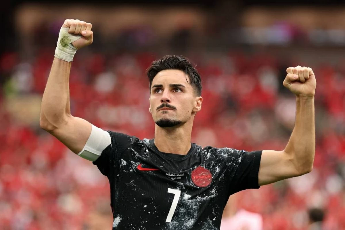 ثلاثية جوناثان ديفيد تقسو على منتخب قطر وتهدي كندا فوزاً ثميناً #صحيفة_الخليج 