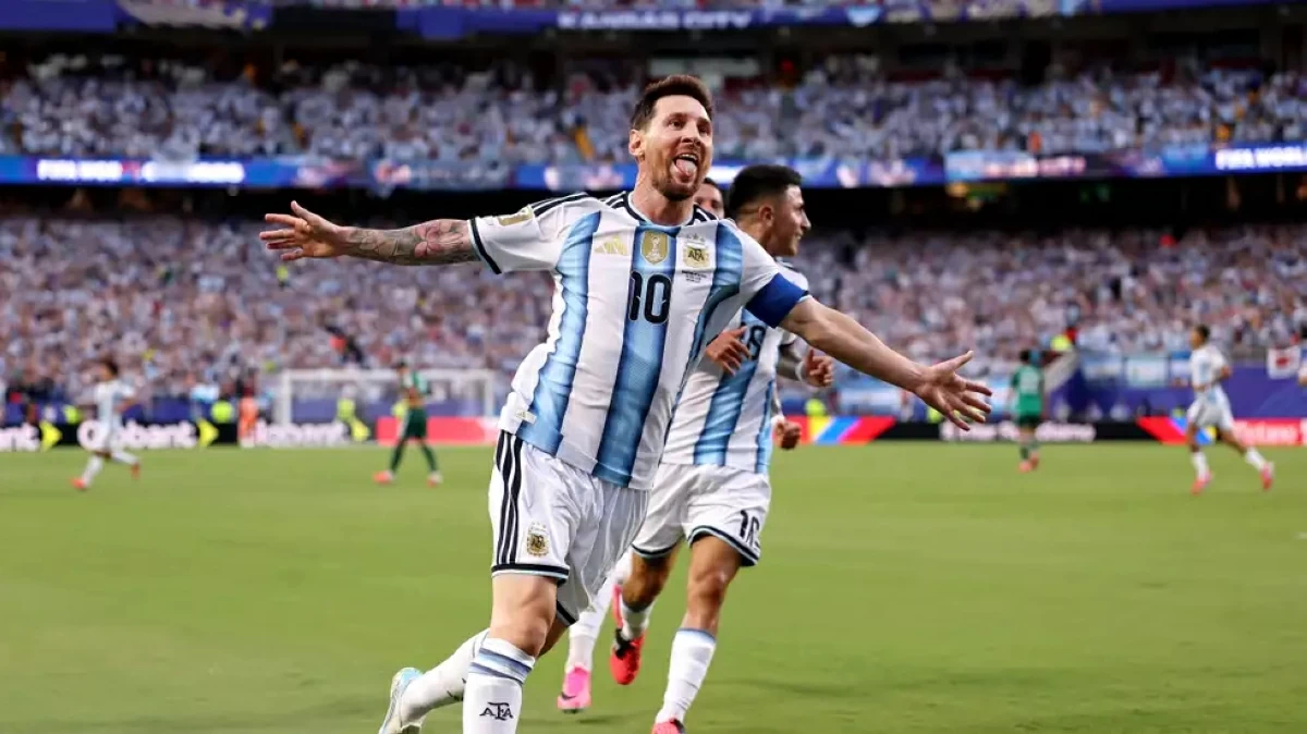 ميسي: أقتدي بأشهر مشجع لريال مدريد في العالم