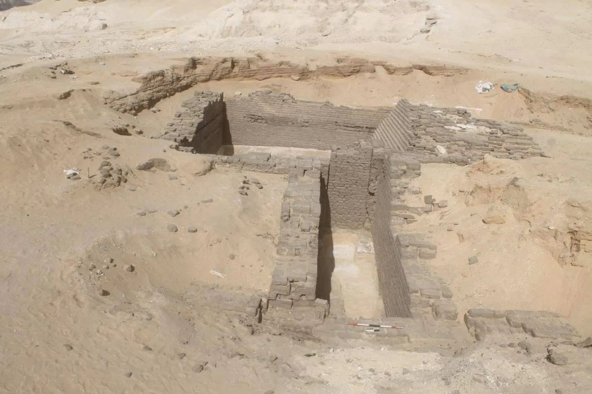 قبل «الأسرات» بآلاف السنين.. كشف تاريخي يهز أسرار العمارة الجنائزية بمصر