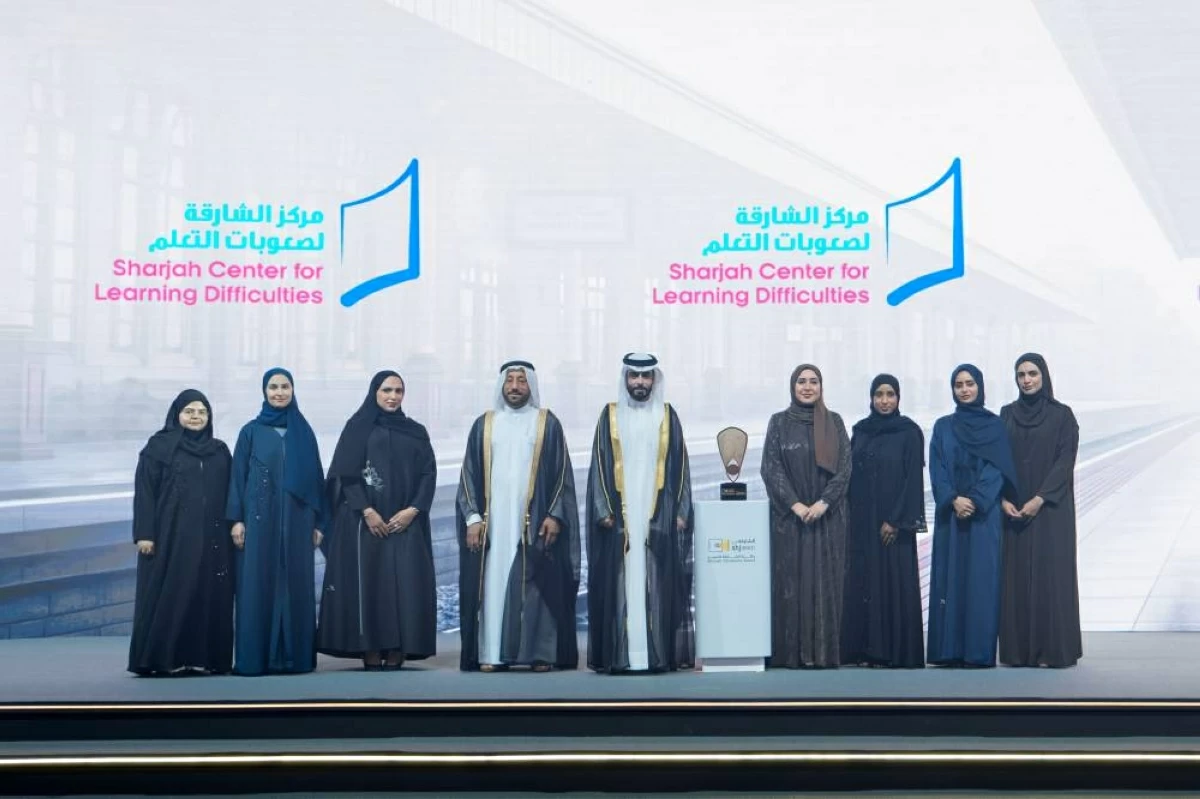 خالد بن عبدالله يكرّم الفائزين بجائزة الشارقة للتميز 2025