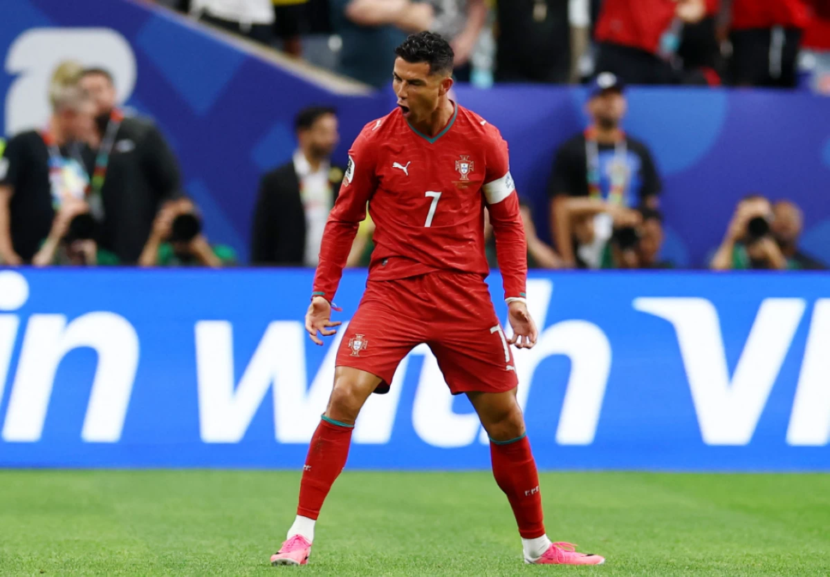 كأس العالم 2026.. تمثال رونالدو يجوب شوارع هيوستن (فيديو)