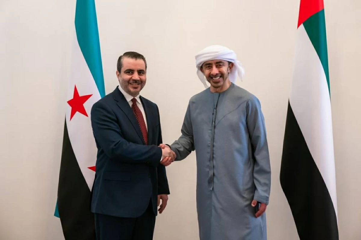 عبدالله بن زايد: الإمارات تدعم تطلعات الشعب السوري في التنمية والاستقرار