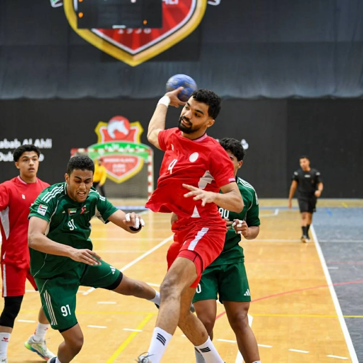 التعادل يحسم مواجهة الإمارات والبحرين في «دولية شباب اليد»