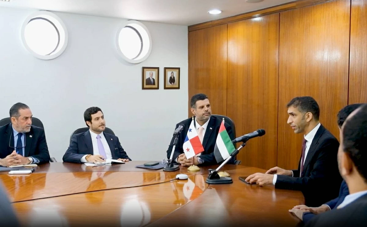 الإمارات وبنما تبحثان تعزيز التجارة والاستثمار ودعم سلاسل الإمداد