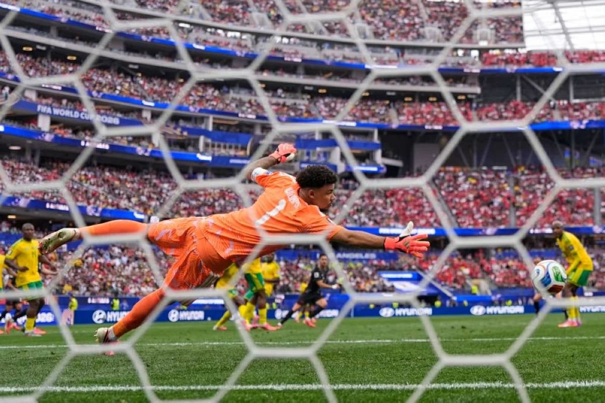 كندا أوّل المتأهلين لثمن النهائي في كأس العالم على حساب جنوب إفريقيا #صحيفة_الخليج 