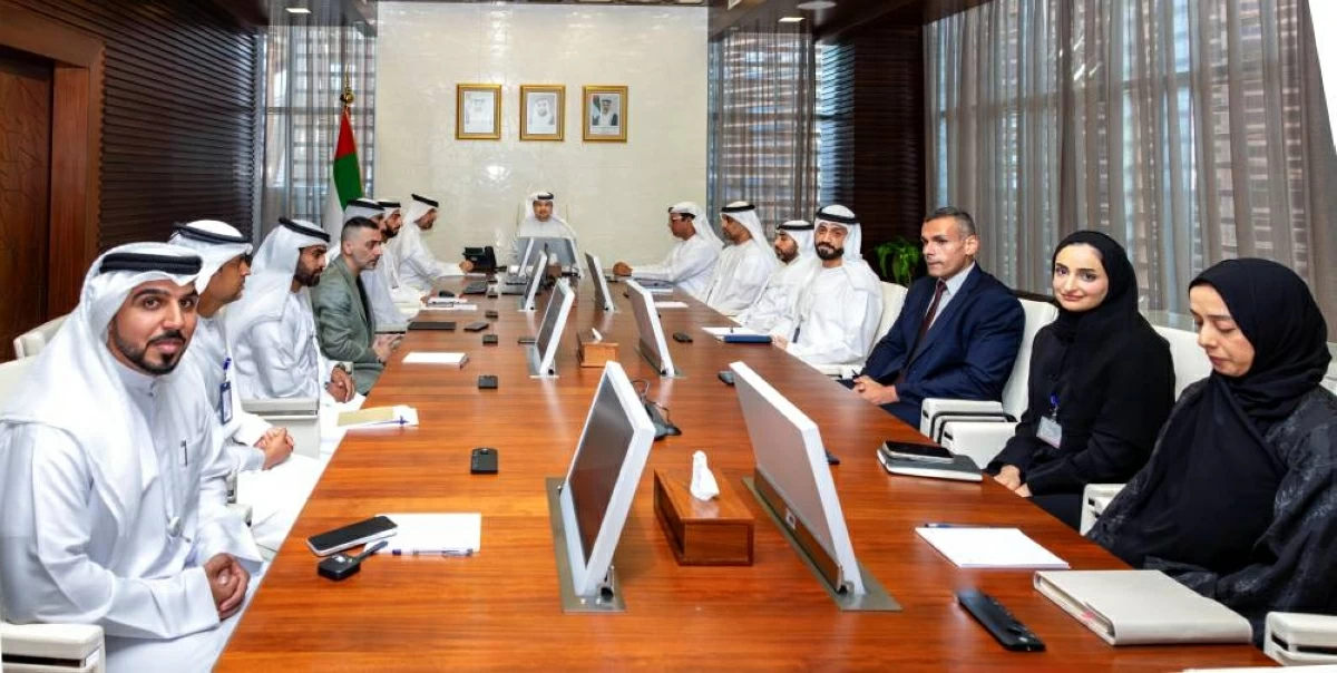 «قضاء أبوظبي» تناقش حزمة مشاريع مبتكرة لتوظيف الذكاء الاصطناعي