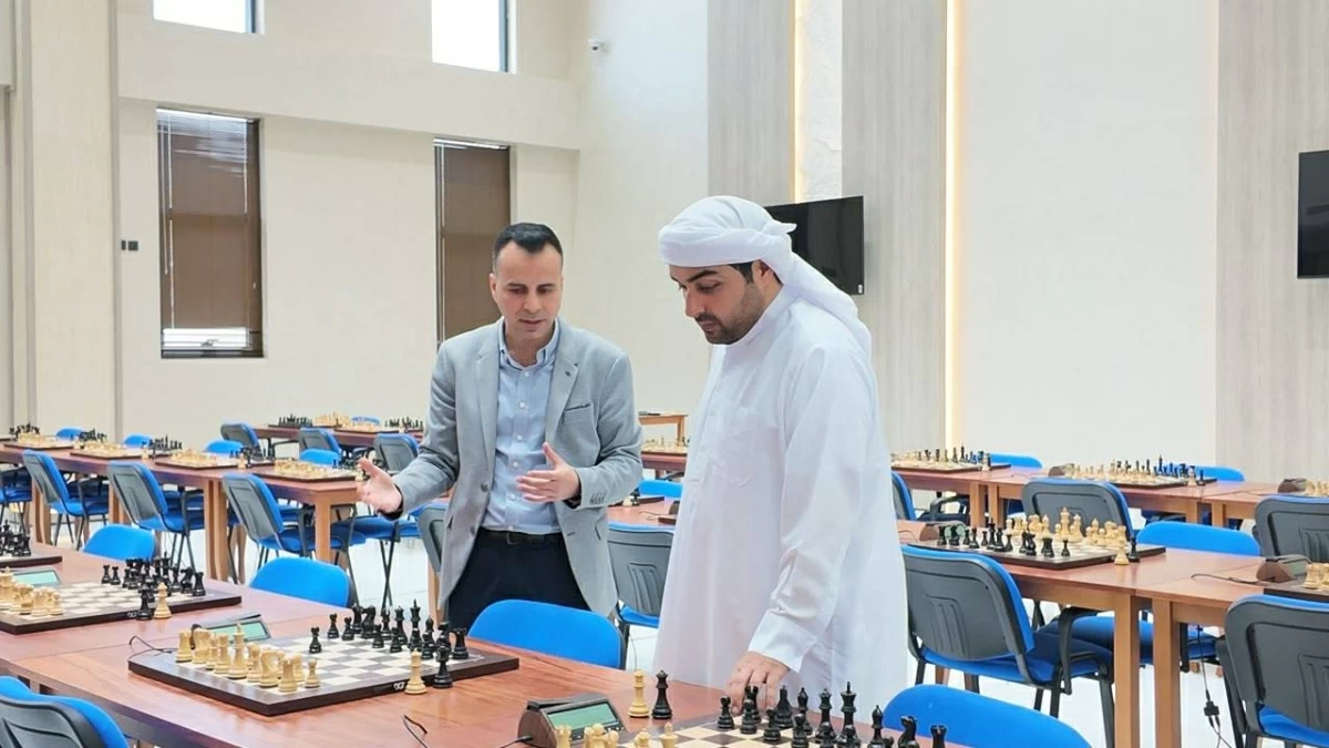 راشد بن حمد الشرقي يزور نادي الفجيرة للشطرنج والثقافة