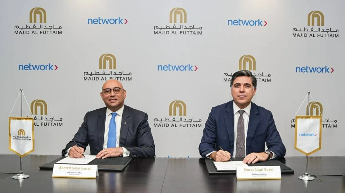 خلال توقيع الاتفاق