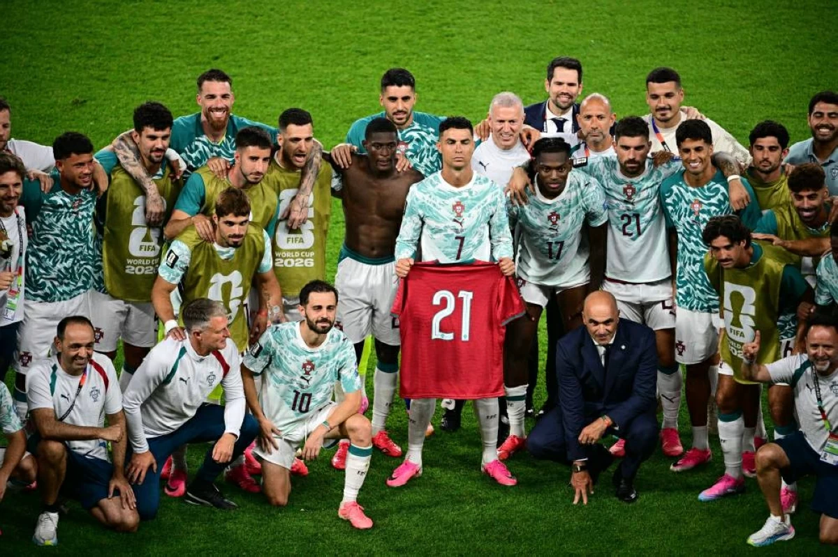 لاعبو منتخب البرتغال يكرمون جوتا