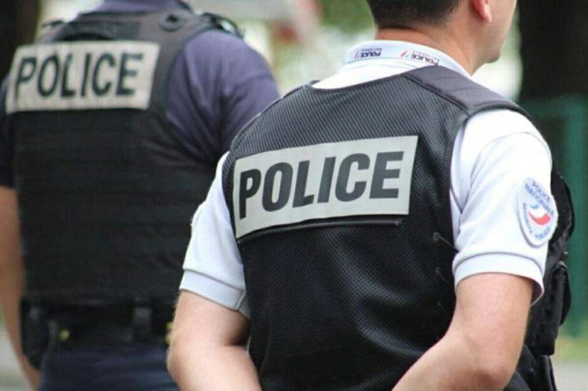 فرنسا تعلن تفكيك شبكة لتهريب مهاجرين سوريين