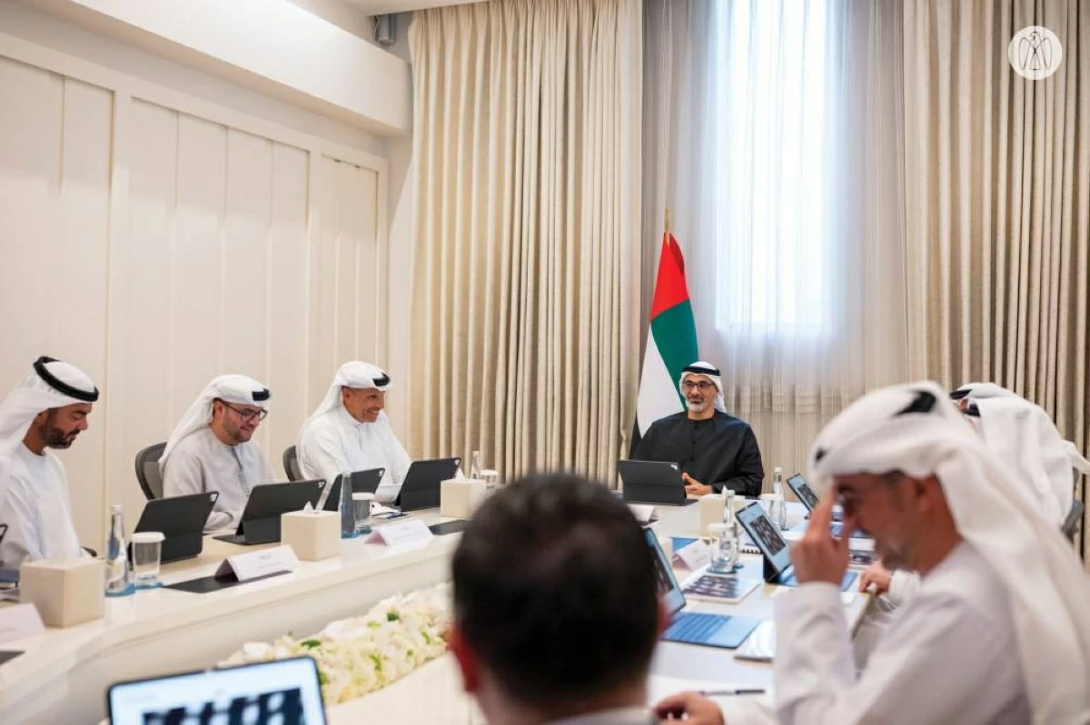 خالد بن محمد يعتمد هيكل المحافظ والمنصات الاستثمارية لشركة «لِعماد»