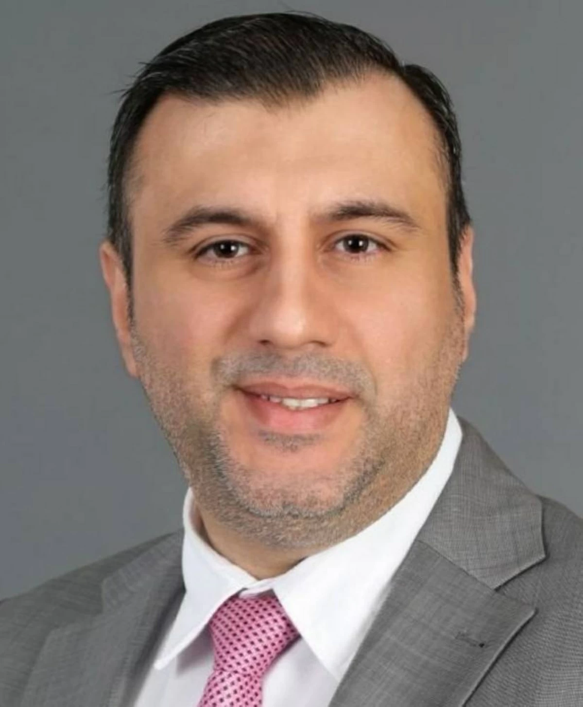 عزت الأغواني