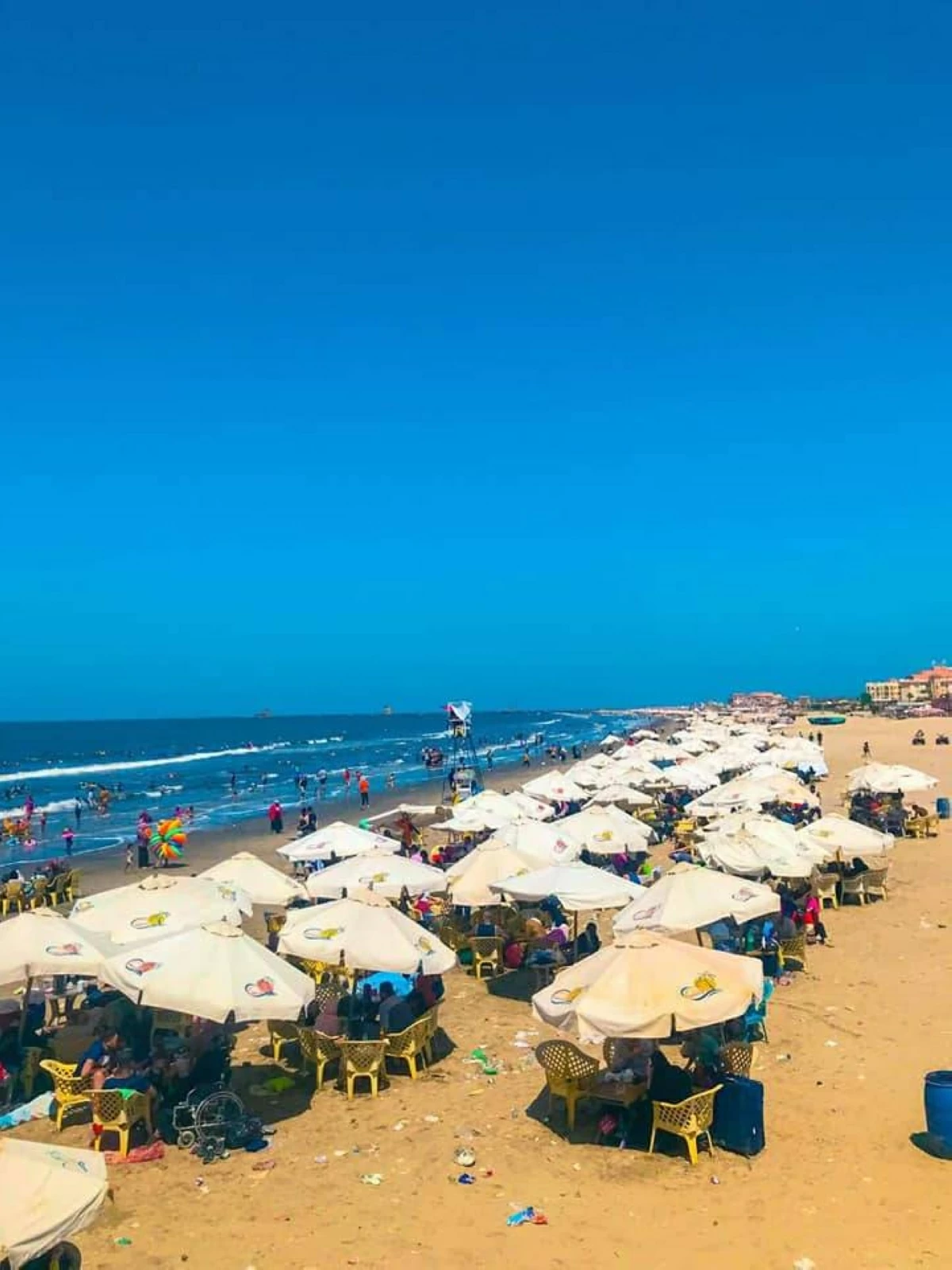 ممر آمن إلى مياه البحر لذوي الهمم في مصر