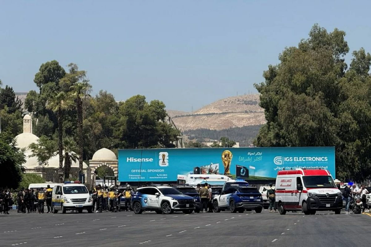 انفجارات قرب مقر إقامة ماكرون في دمشق