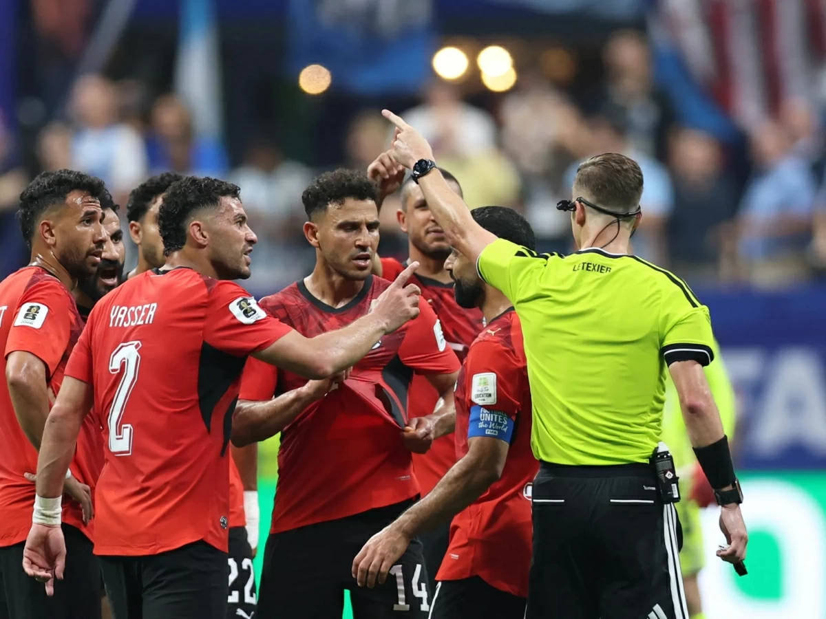 الصحف العالمية تتحدث عن «مهزلة تحكيمية».. كيف هزّت مباراة مصر والأرجنتين كأس العالم 2026؟