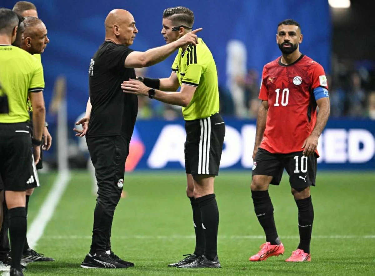 العالم ينتصر لمصر.. أساطير الكرة يدينون قرارات التحكيم أمام الأرجنتين