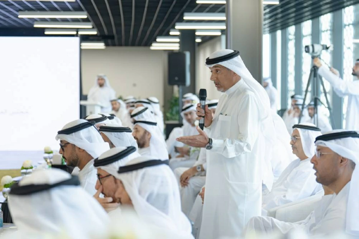 سلطان بن أحمد: تحسين تجربة المتعاملين أولوية لـ «قضاء الشارقة»