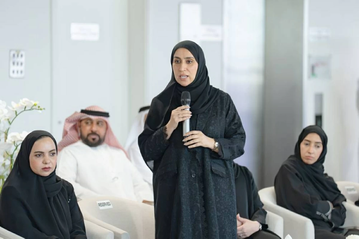 سلطان بن أحمد: تحسين تجربة المتعاملين أولوية لـ «قضاء الشارقة»