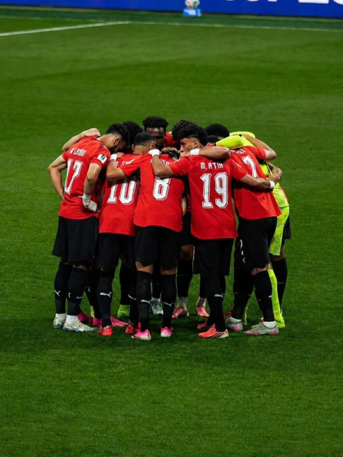 «التأهل والمشاركة ليست كافية».. أول رسالة من محمد صلاح بعد وصول بعثة المنتخب