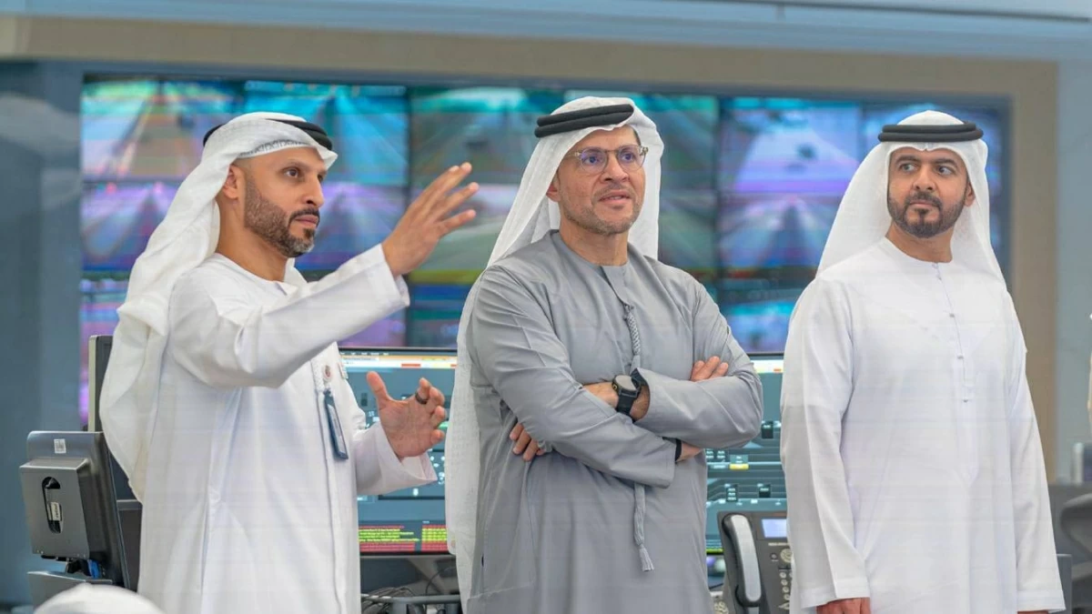 أبوظبي.. غرفة تحكم مركزية لمراقبة عمليات المركبات ذاتية القيادة أبوظبي.. غرفة تحكم مركزية لمراقبة عمليات المركبات ذاتية القيادة