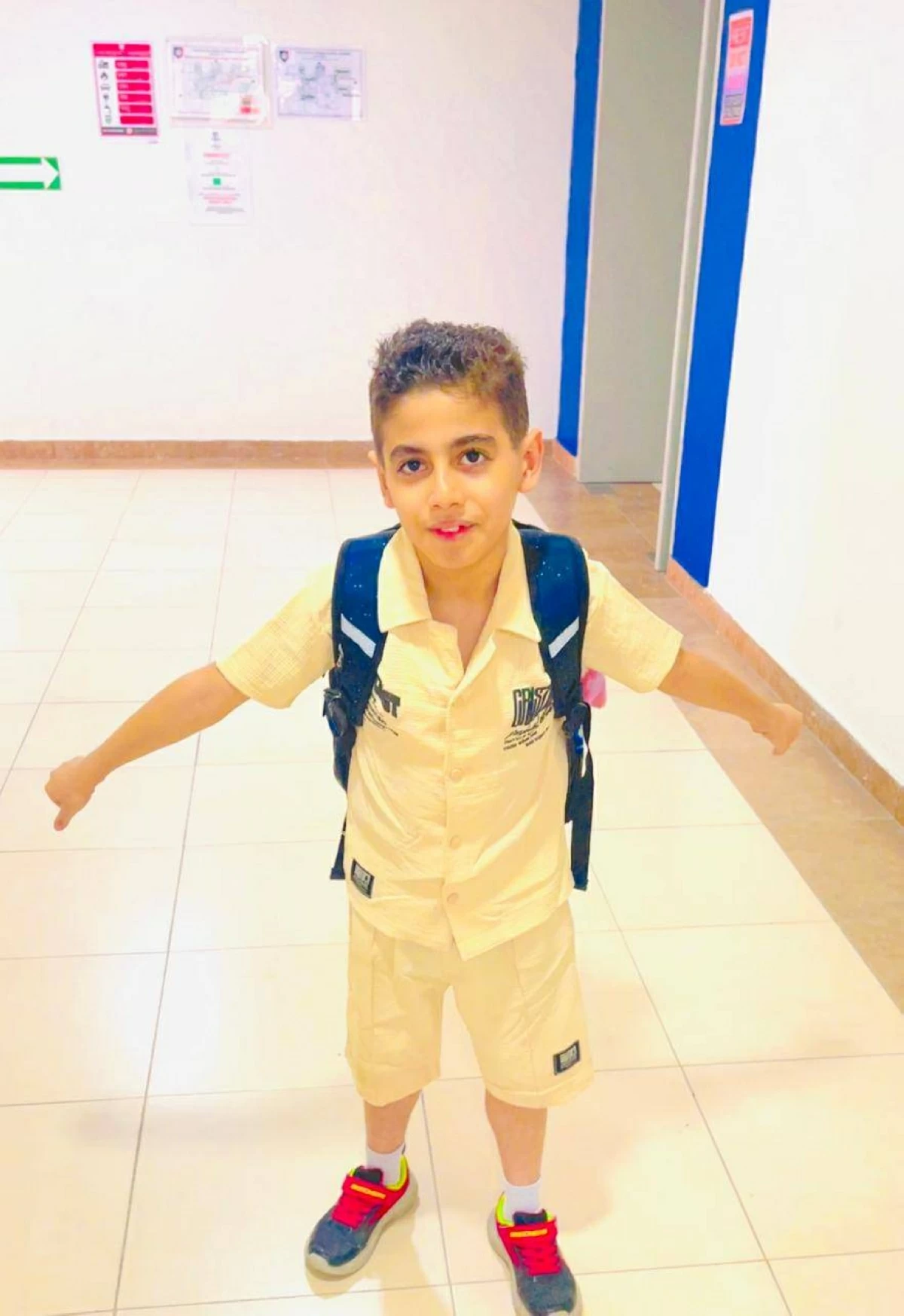 أنس يستعد للفحوص المبدئية للحقنة
