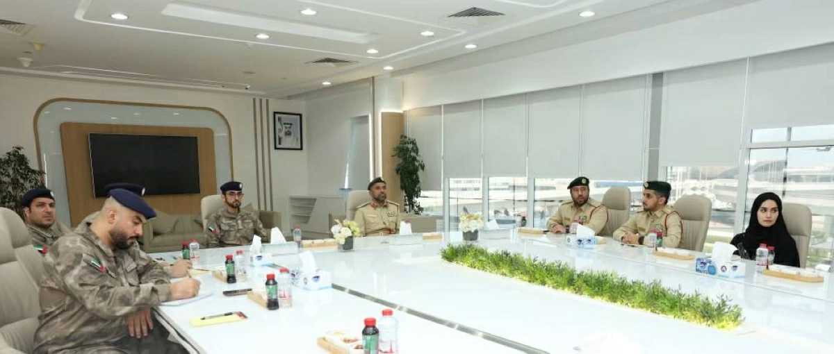 شرطة أبوظبي تطلع على أفضل ممارسات الحوكمة بدبي