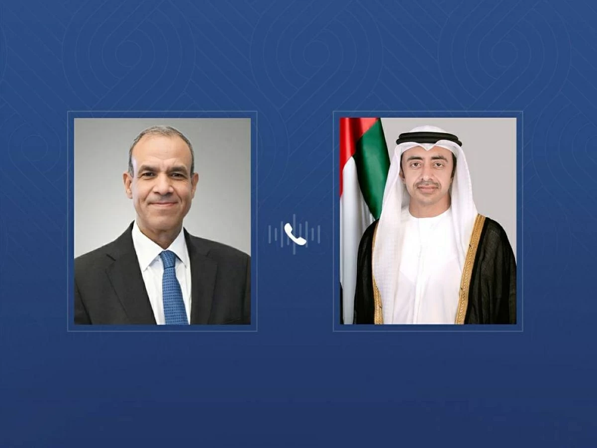 عبدالله بن زايد يبحث مع وزير خارجية مصر الأوضاع في المنطقة