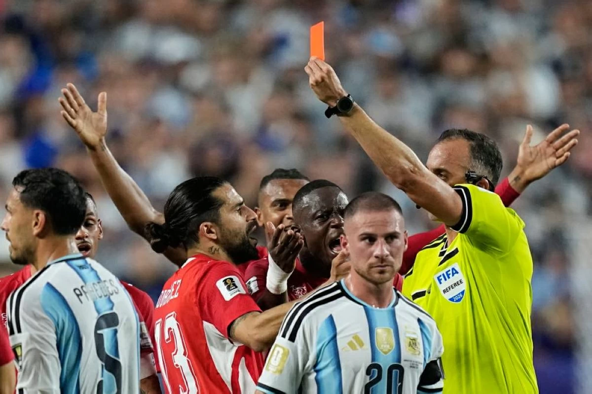 سويسرا تهاجم حكم مباراة الأرجنتين: كرة القدم لم تنتصر
