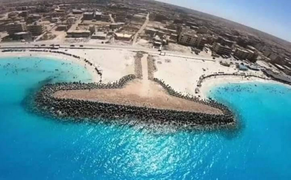 حماية الشواطئ المصرية بنقل رمال البحر إلى اليابسة