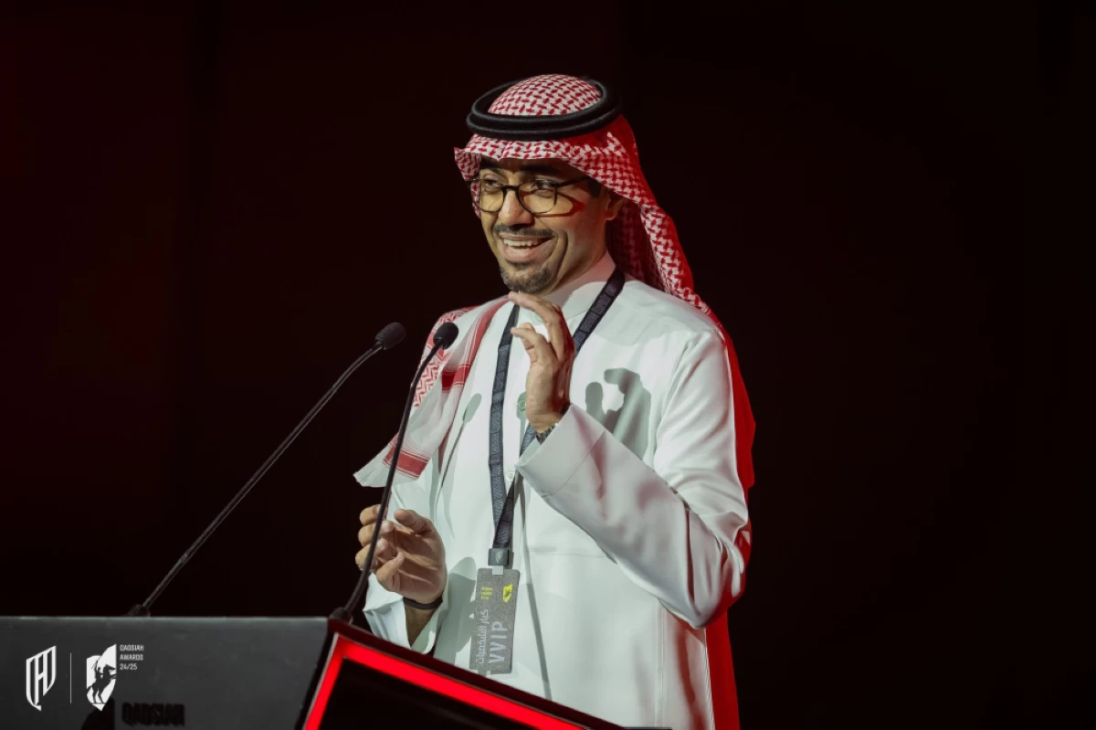 استقالة رئيس القادسية تمهّد لسباق رئاسة الاتحاد السعودي