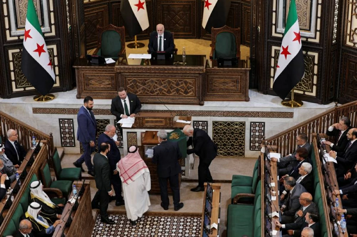انتخاب العواك رئيساً لمجلس الشعب السوري