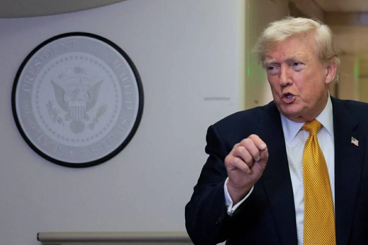 2026-07-09T052202Z_1628722088_RC2Z9MAH61OJ_RTRMADP_3_USA-TRUMP-1783574836