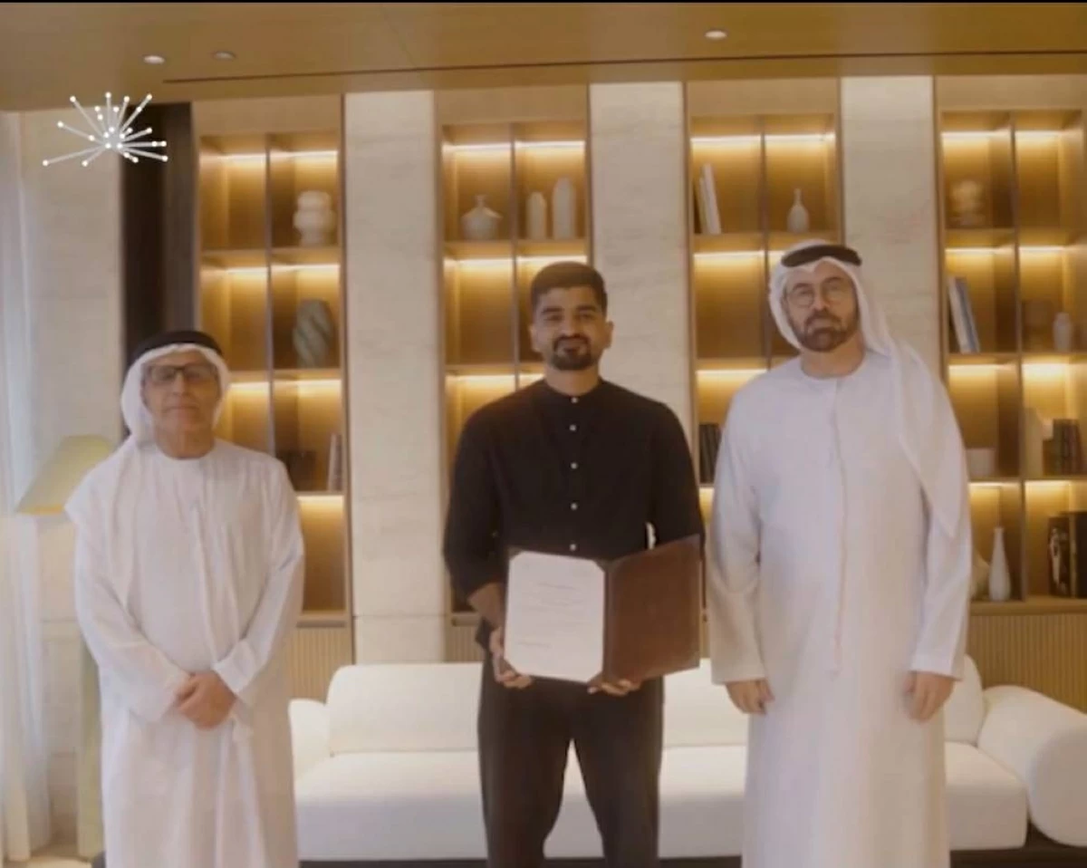 تكريم مقيم أبلغ عن لوحة غير نظيفة في مترو دبي