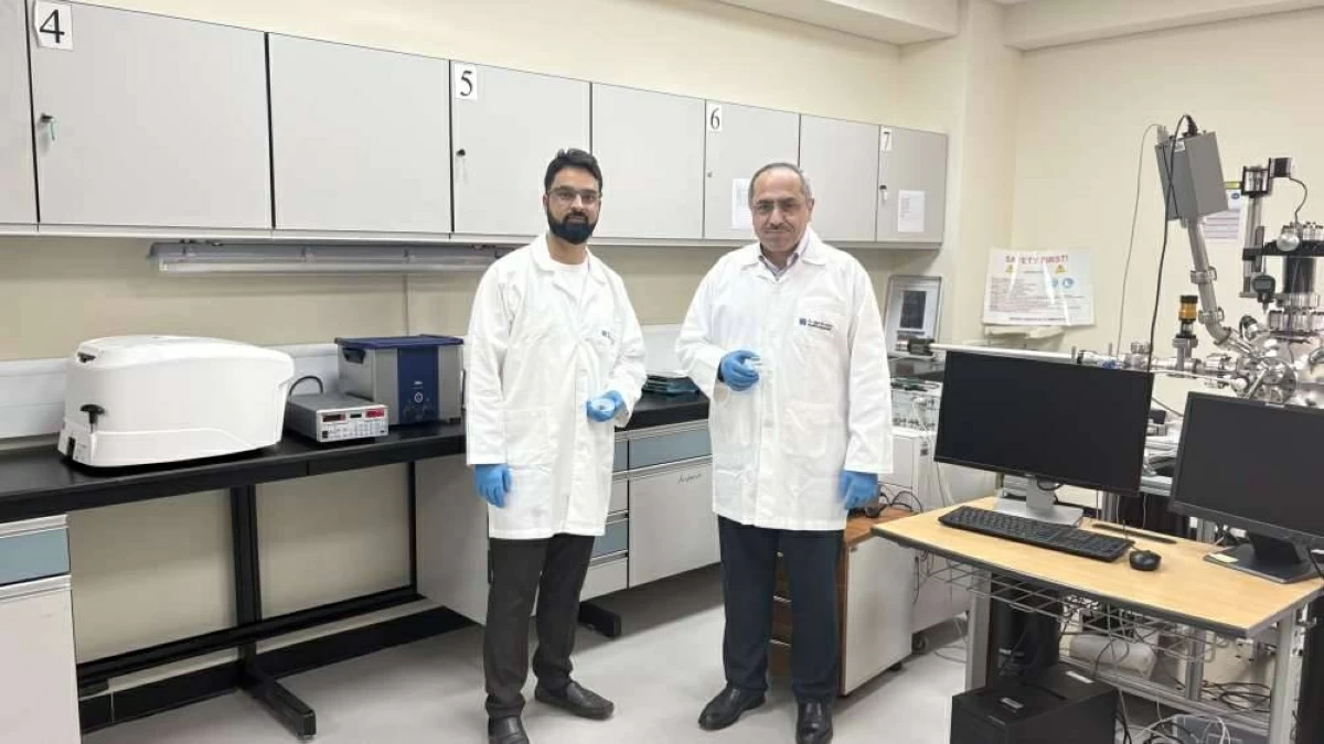 الباحثون من جامعة خليفة