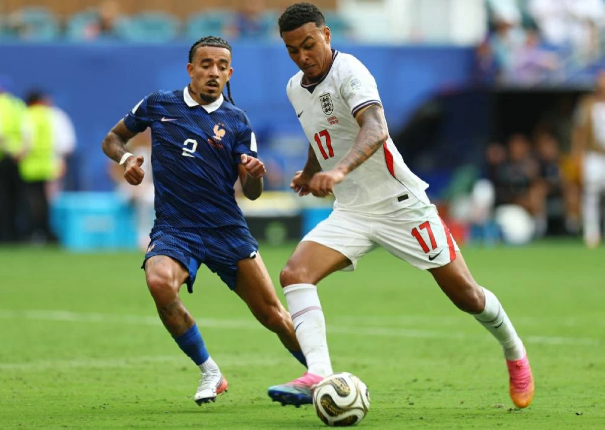 مورجان روجرز بقميص منتخب إنجلترا
