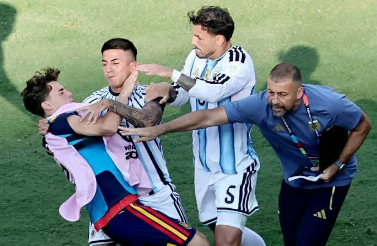 «الأرجنتين شوّهت النهائي».. انتقادات عالمية لاذعة لراقصي التانغو بعد خسارة كأس العالم 2026