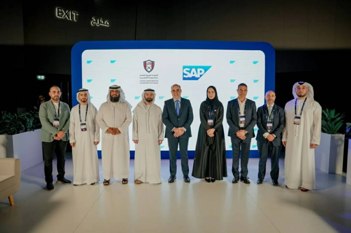 برنامج تدريبي مكثف للذكاء الاصطناعي لموظفي حكومة الفجيرة