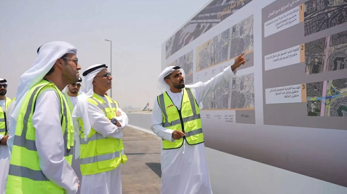 مطر الطاير يتفقد سير العمل بتطوير شارع القدرة