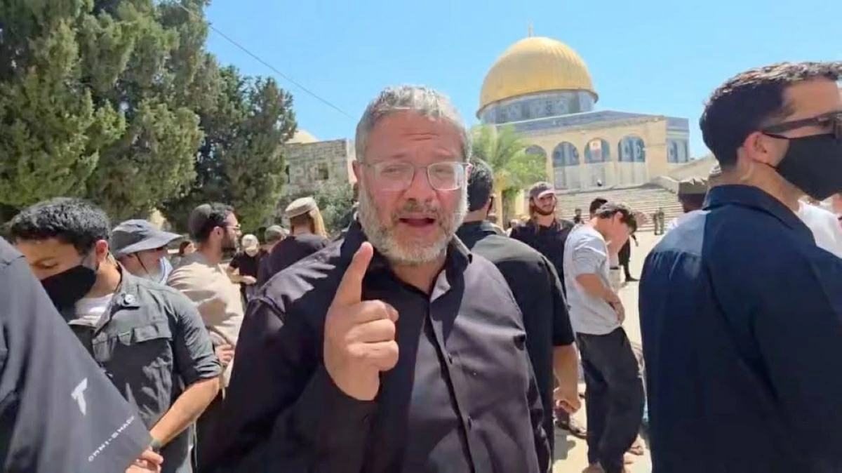 بن غفير يقتحم المسجد الأقصى.. والأردن: لا سيادة لإسرائيل على القدس