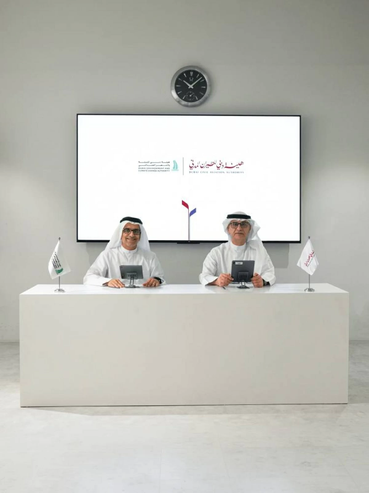 تعاون استراتيجي يربط أمن الطيران بحماية البيئة في دبي