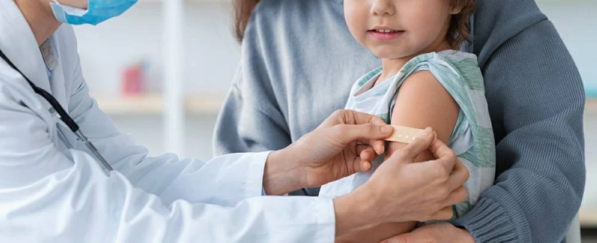 الماء والتطعيمات.. بوابة حماية للأطفال من أمراض الصيف