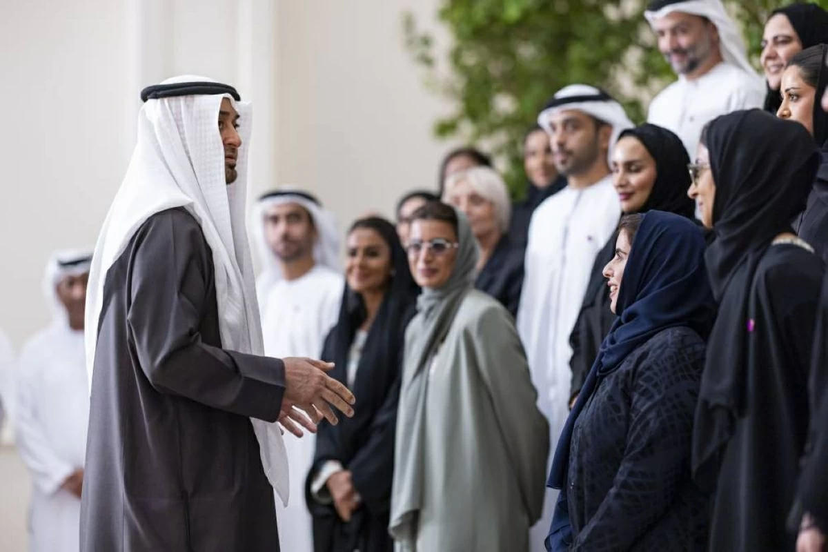 محمد بن زايد يشكر جهود فريق احتفال عيد الاتحاد الـ 54