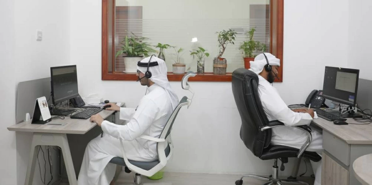 مركز اتصال «الشارقة الخيرية» يستقبل 76 ألف مكالمة