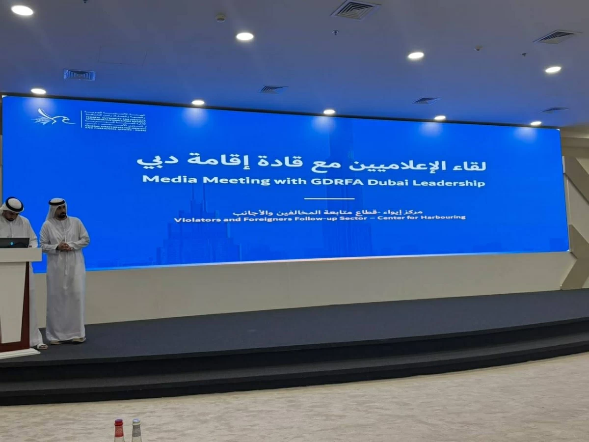 جانب من لقاء الإعلاميين مع قادة إقامة دبي