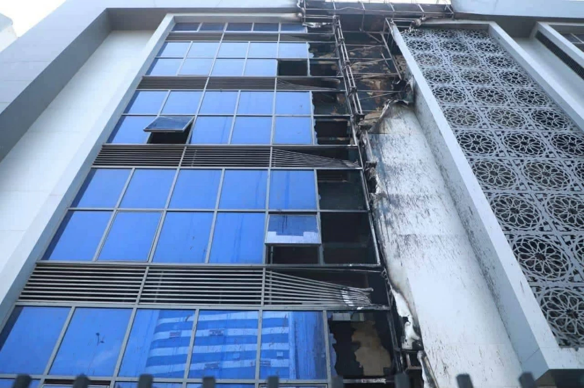 لحظات مرعبة في عيادات مدينة نصر بالقاهرة.. تفاصيل الحريق وقرار الإخلاء