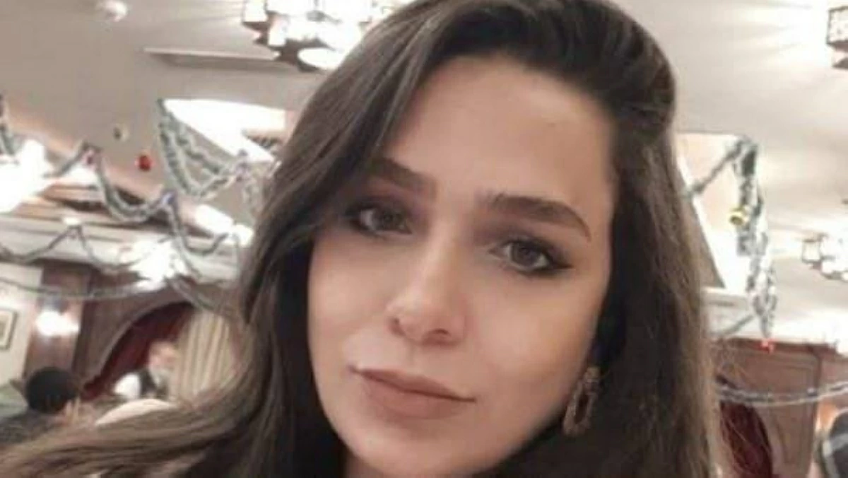 احتضنت طفليها لحمايتهم.. وداع مأساوي لأم مصرية بعد زلزال السويس